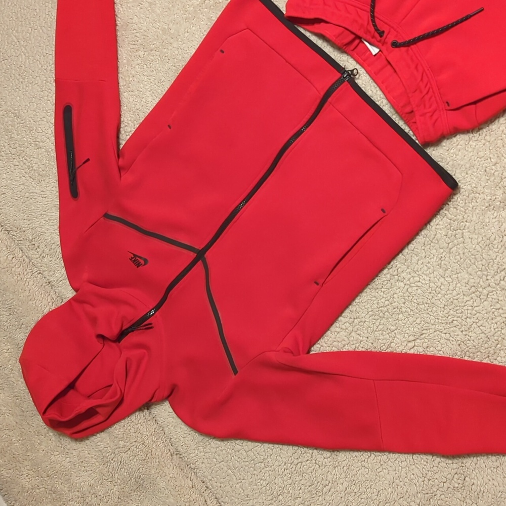 Nike Tech Windrunner Hoodie and Jogger (set)
